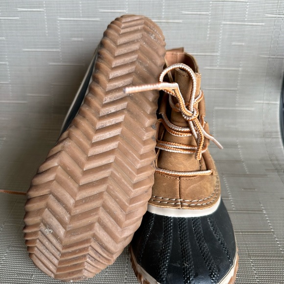 SOREL Out & About Rain Boot - Picture 3 of 4